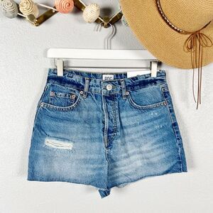 NWT Urban Outfitters BDG Summer Cutoff Distressed Denim Jean Shorts Size 28